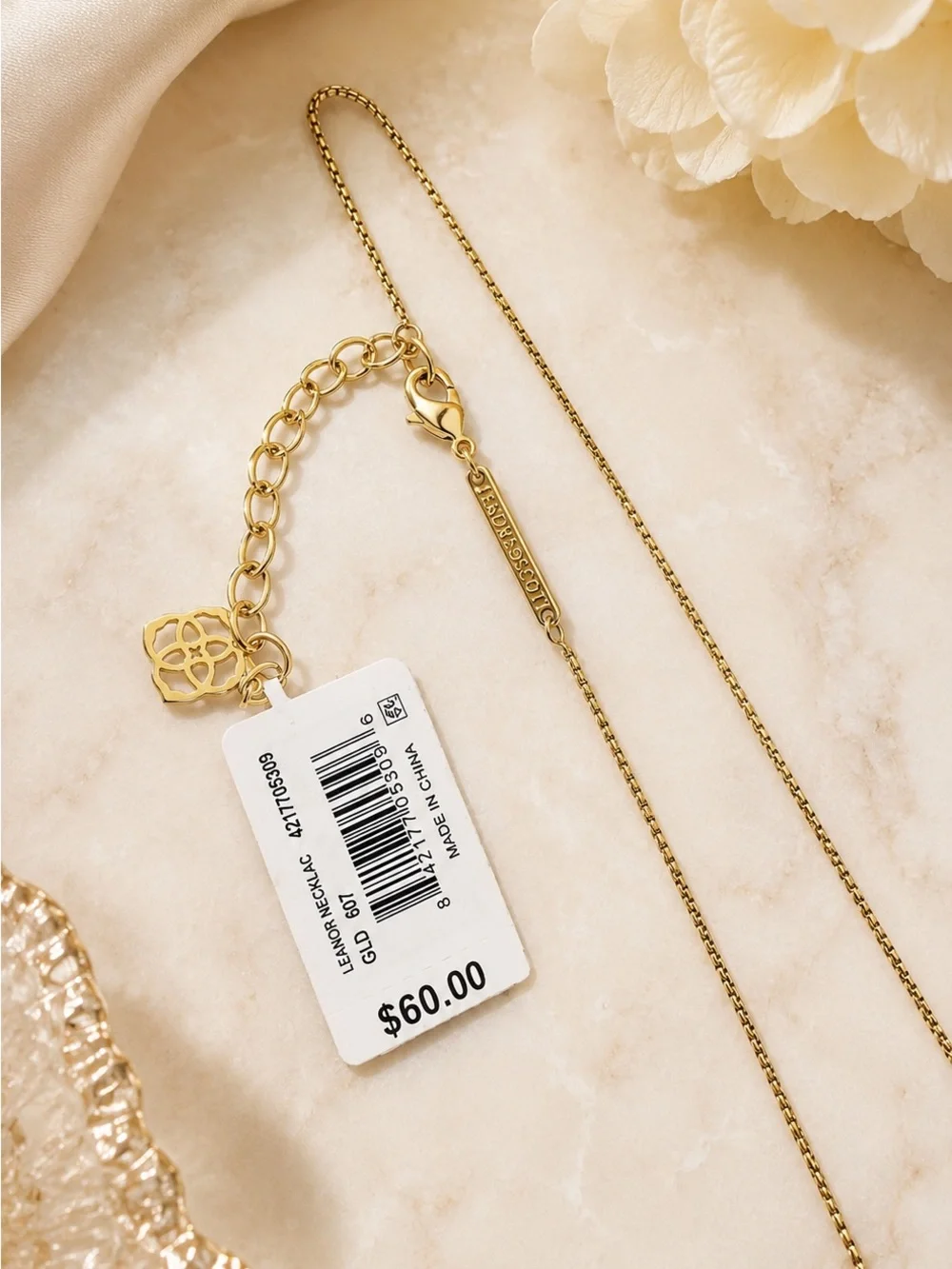 Kendra Scott Leanor Bar Pendant Necklace